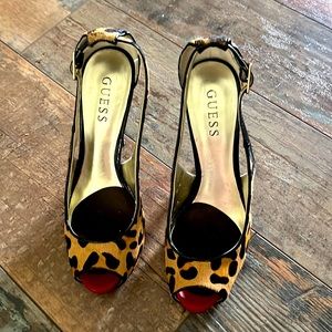 Cow hair leopard print Guess high heels red toe, buckle strap